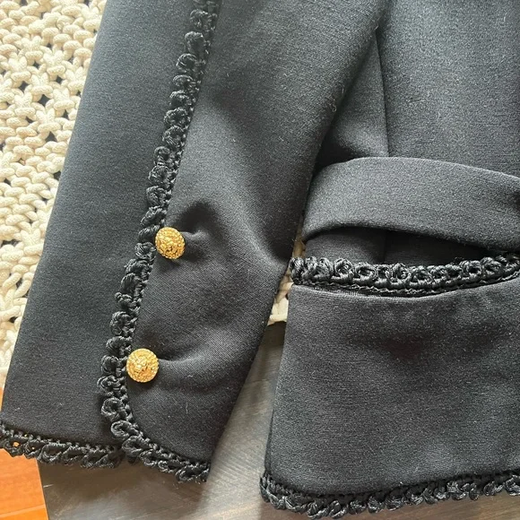 Holt Renfrew Vintage Black Wool Jacket & Skirt Set Size 6 Excellent - Picture 6 of 15